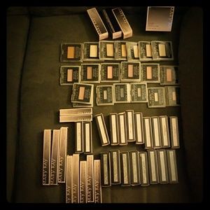 Makeup Artist's Delight: Mary Kay (lot)